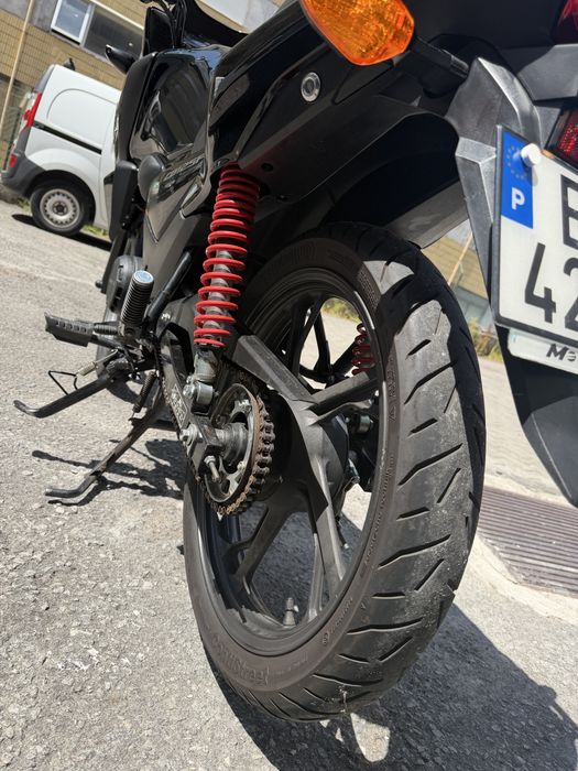 Honda CB125F de 2024 39.0984 km.