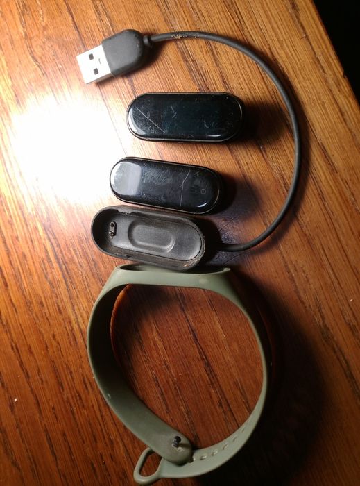 Фитнес браслет б.у.