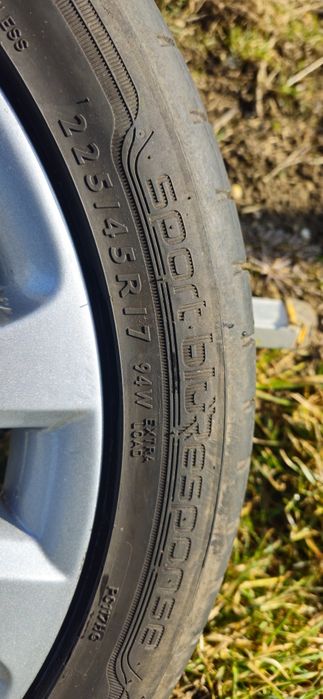 Felgi aluminiowe 17 z oponami dunlop 225/45 R17