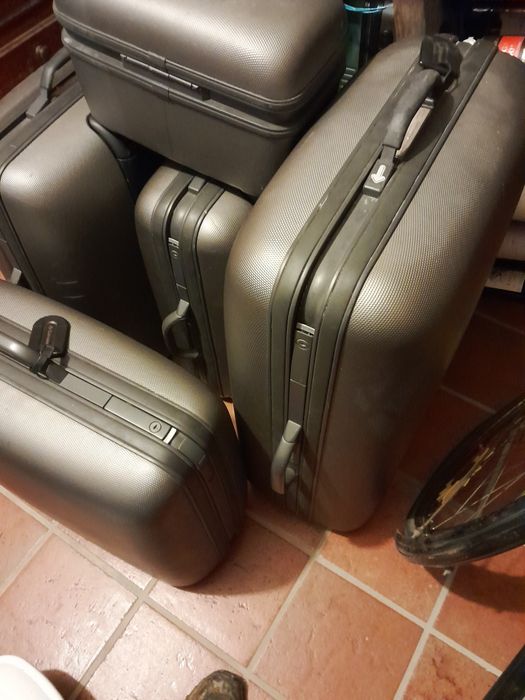 Vendo 5 malas samsonite  de porão rígidas