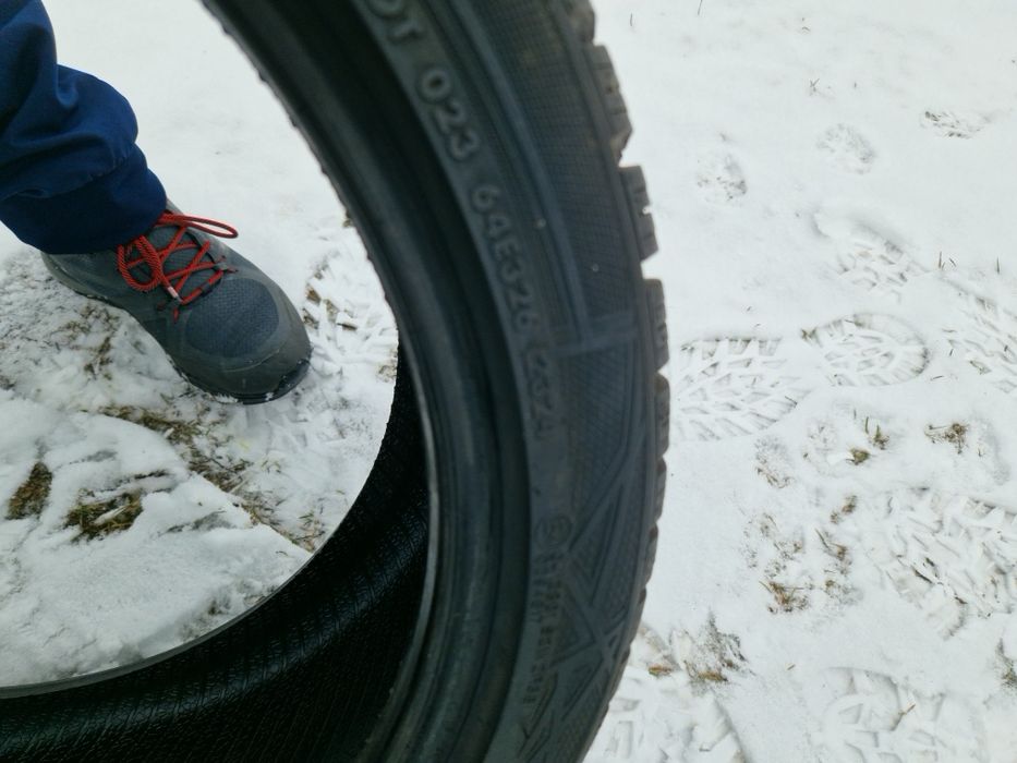 Sprzedam Opony zimowe VREDESTEIN Wintrac Pro 215/40R17  24r