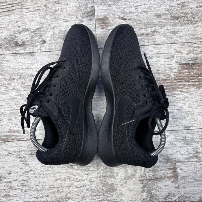 Кросівки Nike Tanjun 812655-002 розмір 39 оригінал