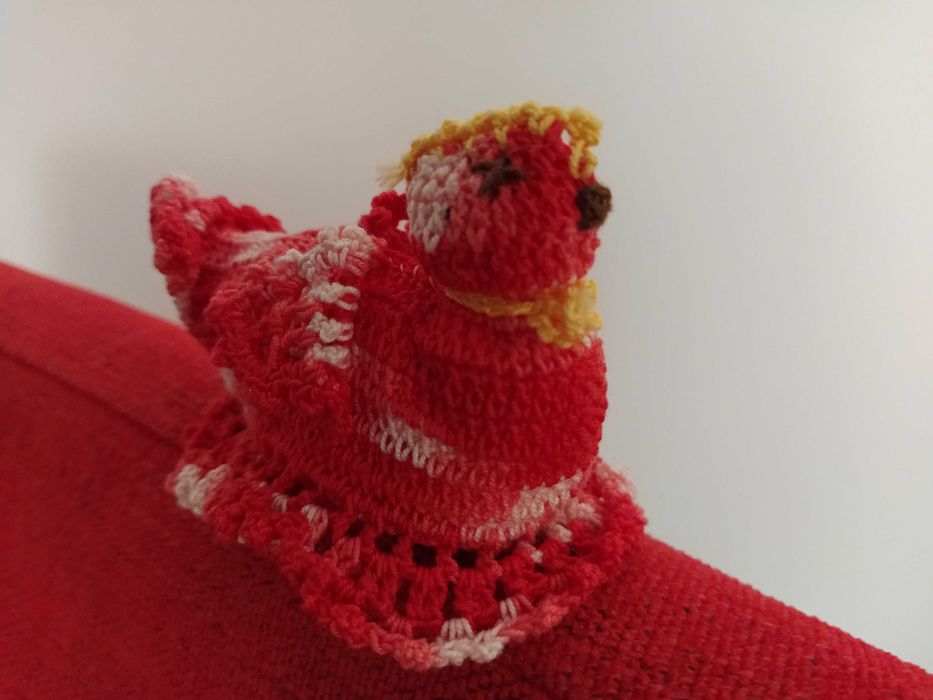 Galinha em renda de crochet