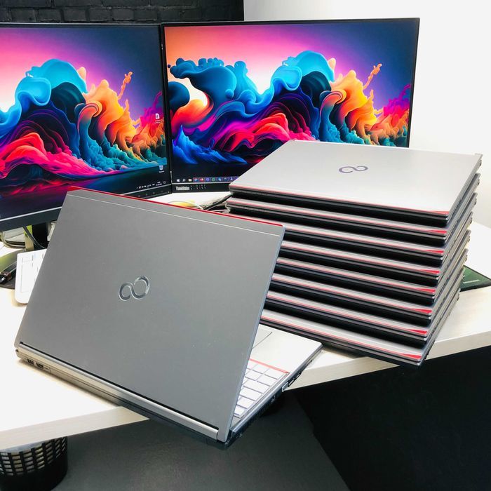 Fujitsu LIFEBOOK e756/P 15.6インチ 動作品 Fujitsu LIFEBOOK e756/P 15.6インチ 動作品 Fujitsu LIFEBOOK