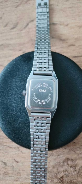 Zegarek damski Voken Quartz (Q&Q-Citizen)