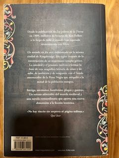 Livro de Ken Follett "Un mundo sin fin"