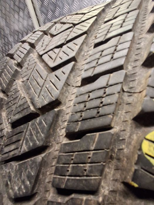 Cena za 2 sztuki wysyłka 295/40r20 106V pirelli scorpion opony zimowe