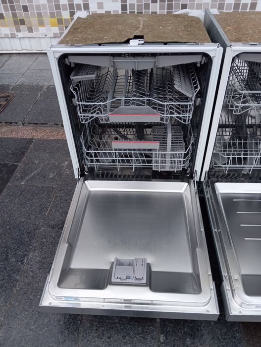 Посудомоечная машина Bosch 60см INVERTER A+++ частично встраиваемая