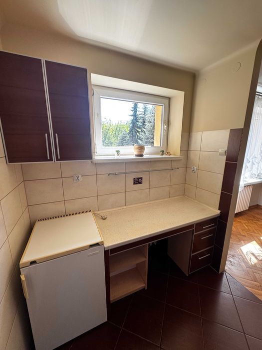 Przytulna Kawalerka 34 m² w centrum Radomia + parking - Widok 5