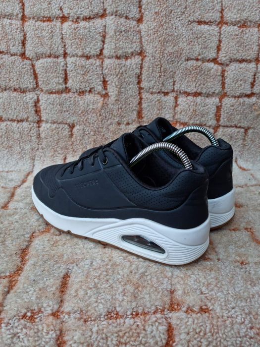 Кроссовки Skechers