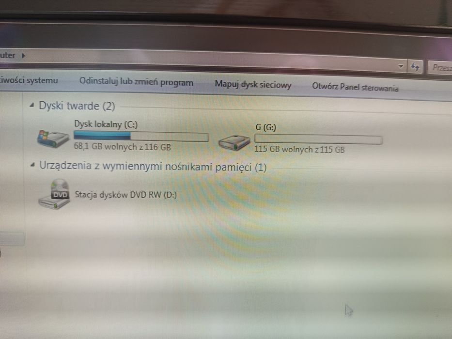 Komputer stacjonarny win 7 monitor 8GB dysk 256GB