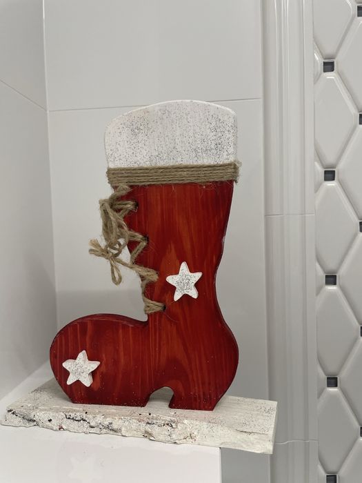 Drewniany czerwony but świąteczny dekoracja Handmade