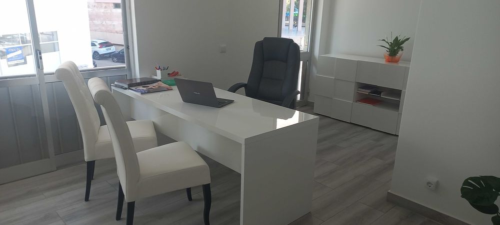 Espaço comercial/ Escritório em Portimão