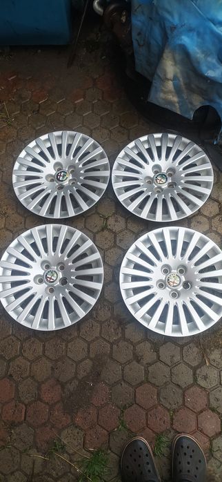 Альфа Ромео і Ауді колпаки на 16