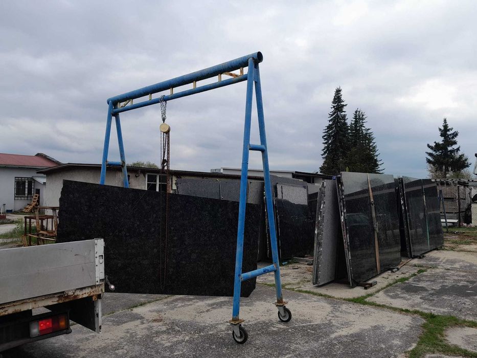 Granit kamień naturalny Volga Blue grubość 3cm, całe płyty