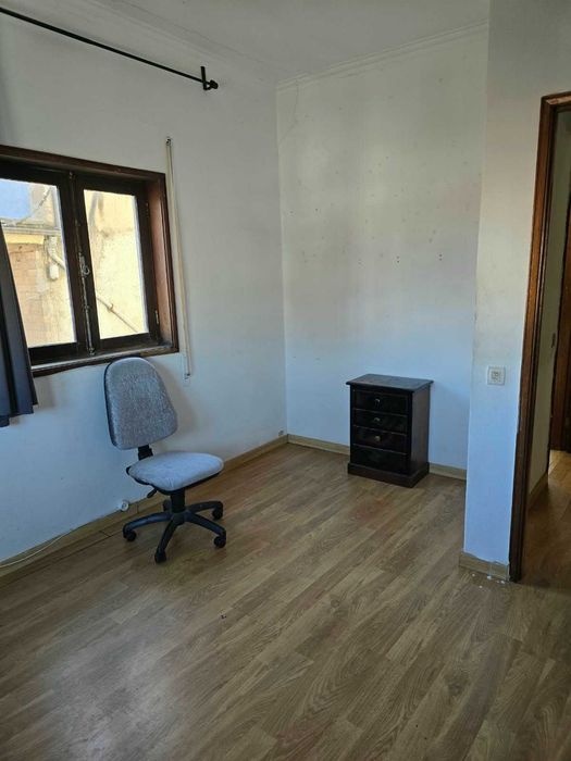 ARRENDA-SE CASA T2 em Guifões - matosinhos