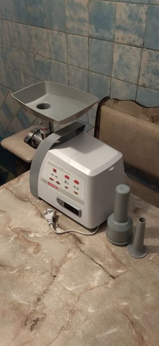 Нова електрична м'ясорубка BOSCH