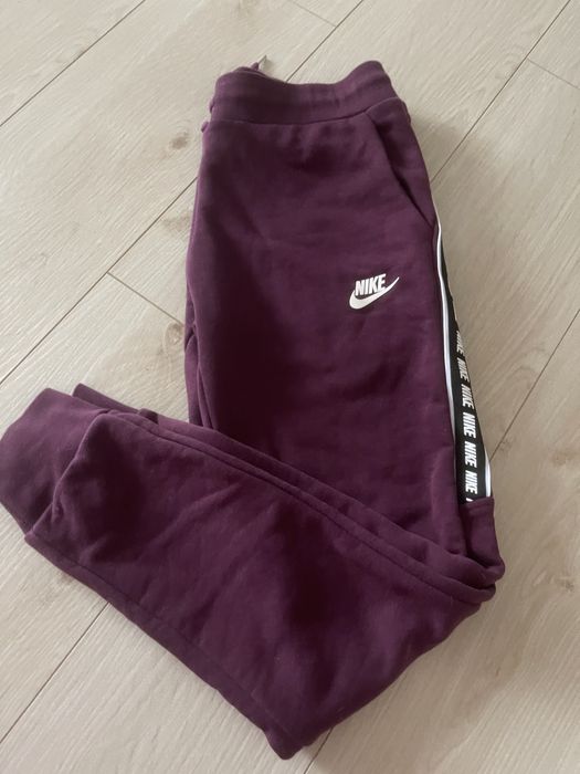 Штани жіночі Nike