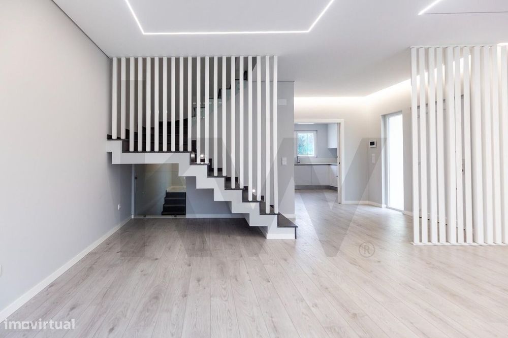 Moradia Geminada T3 na Ericeira |  Nova