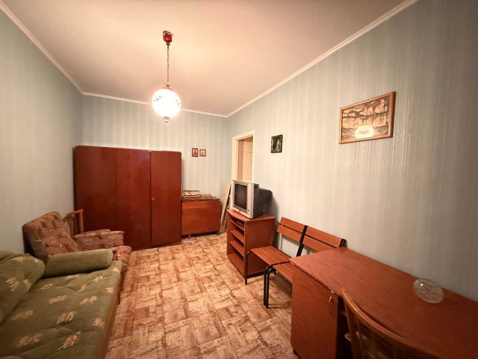 Продаю 2-кімнатну квартиру. Космонавтів. АТП