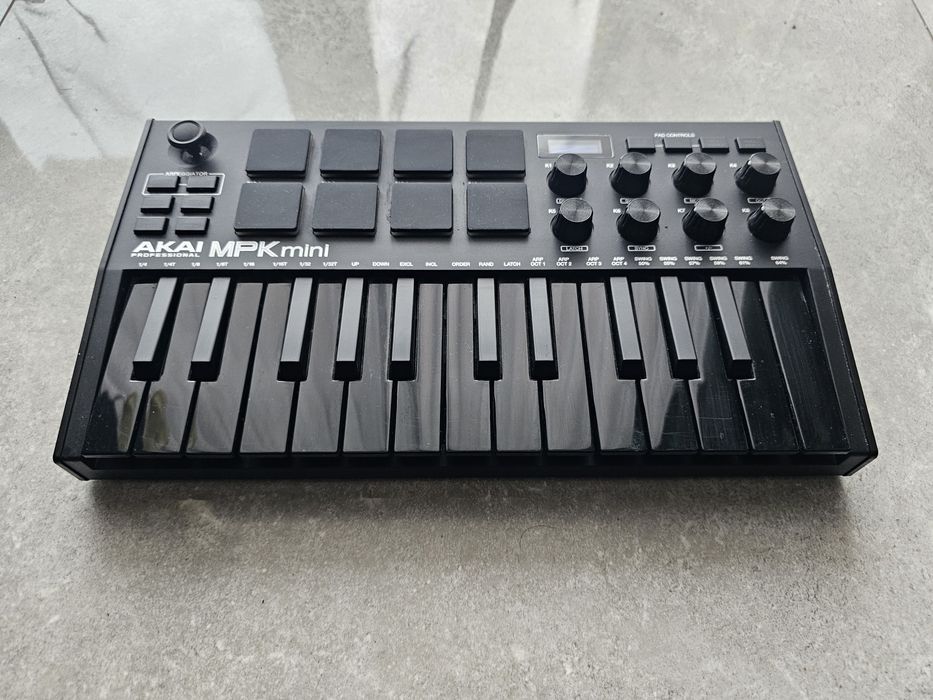 AKAI mpk mini - Black Edition - Jak nowy Lubin • OLX.pl