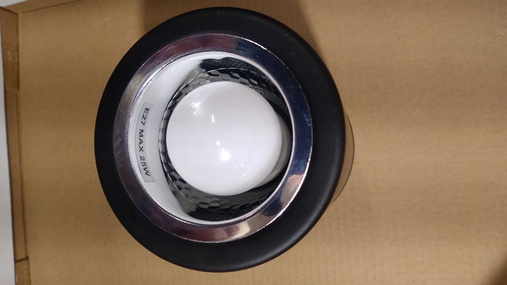 Sprzedam oprawy natynkowe tuby czarne