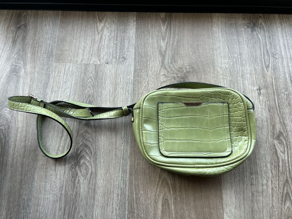 Mala Parfois verde