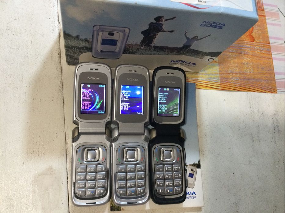 Nokia 5200 /6085 /5300 кнопочный телефон.