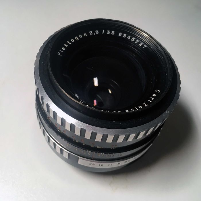 Carl Zeiss 35mm f2.8 ジャンク carl zeiss 35 - купить объективы - Цена на OLX.ua