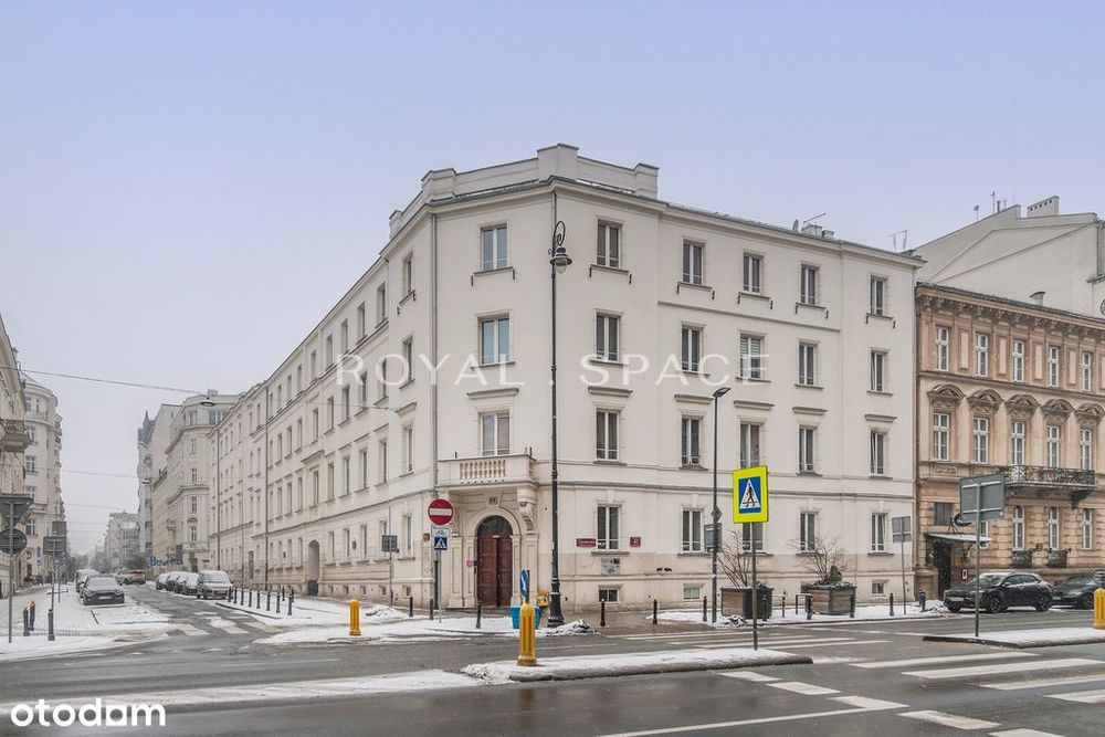 Elegancki Loft w Zabytkowej Kamienicy