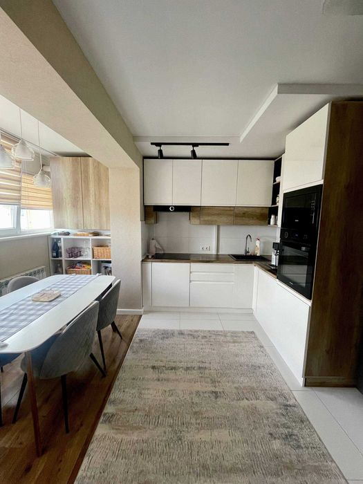 Продам простору дворівневу квартиру з сучасним ремонтом в новобудові.