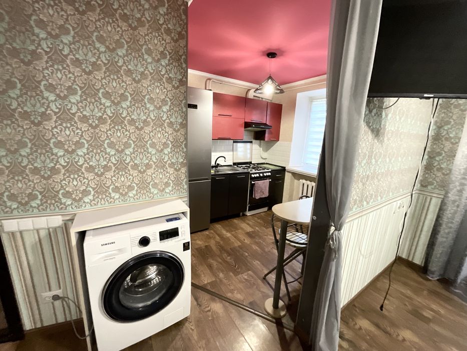 Здається 2-кімнатна квартира. Подобово