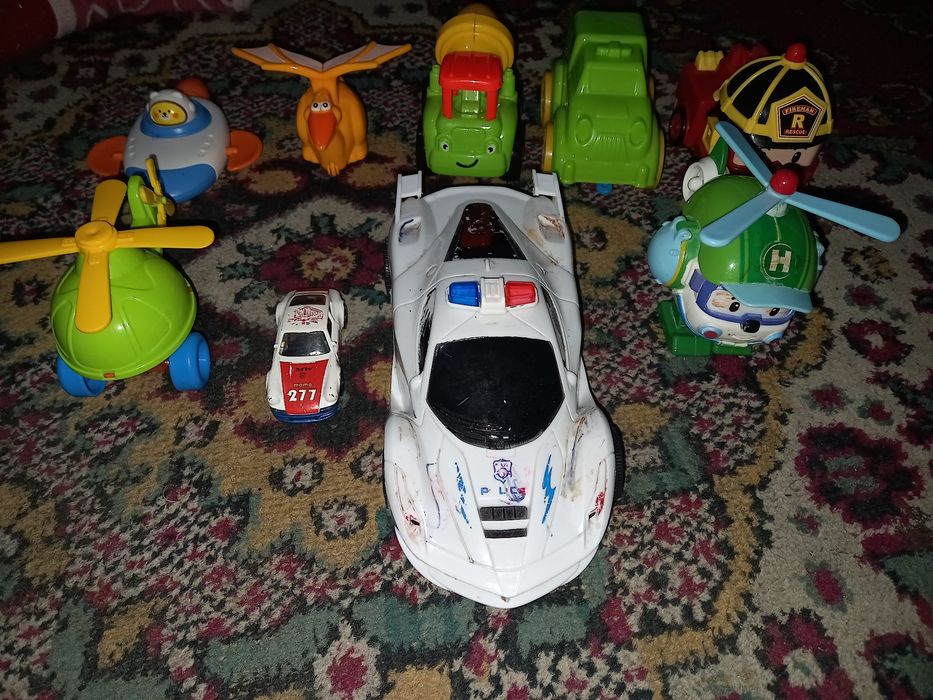 Машинки игрушки для мальчика