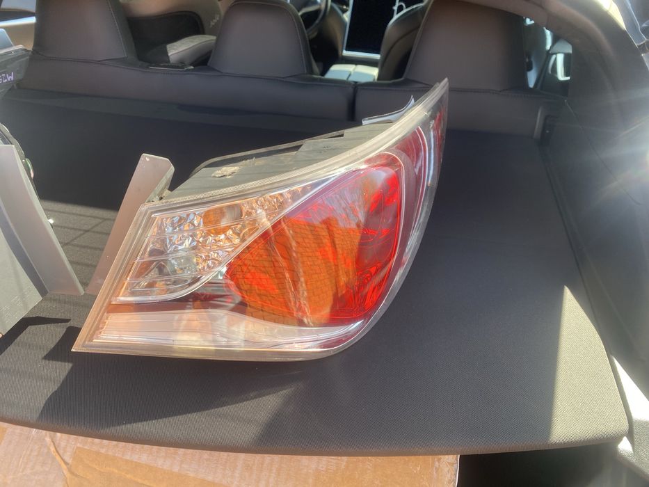 Стоп задний правый/левый Hyundai Sonata YF Hybrid