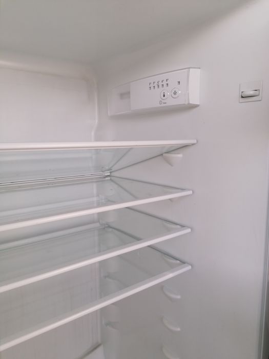 Frigorífico combinado de encastrar Electrolux