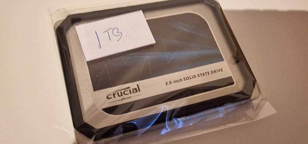 Ssd 1000GB impecável estado novo Inclui Windows 11 Pro.