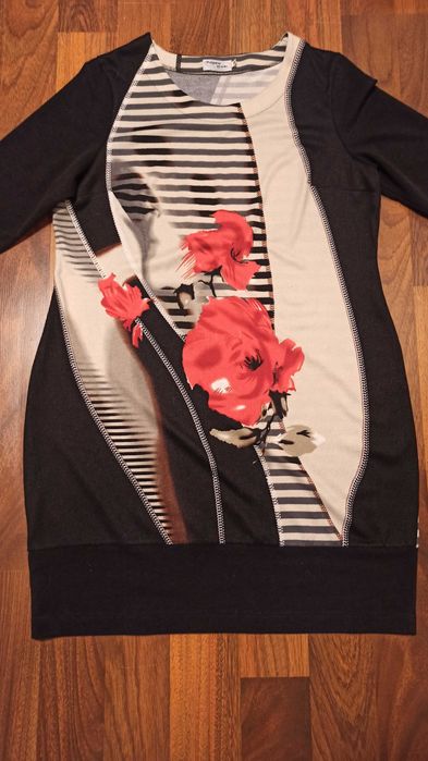 Sukienka z wiskozy przepiekny wzor roz 48