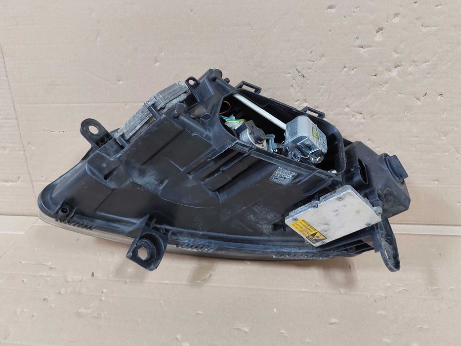 Audi A6 C6 S6 04-08r lampa przód prawa Bi Xenon Skrętny 11pin HELLA EU KPL BDB
