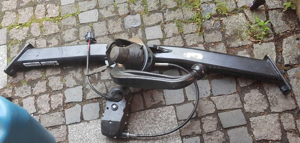 Ford focus MK3 oryginalny elektryczny hak holowniczy tanio wysyłka