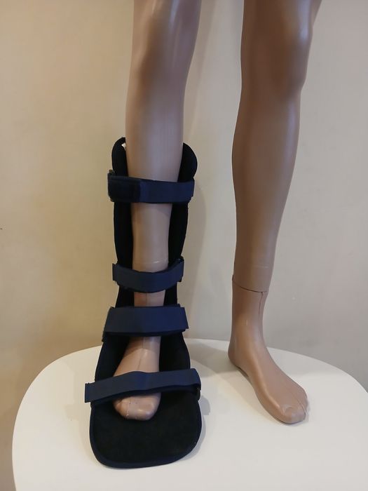 Деротаційний ортез-чобіток