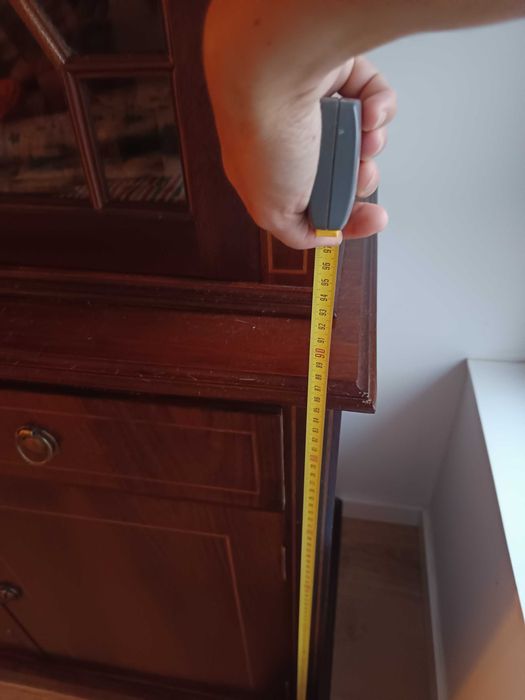 Móvel de estilo, estante com vitrine