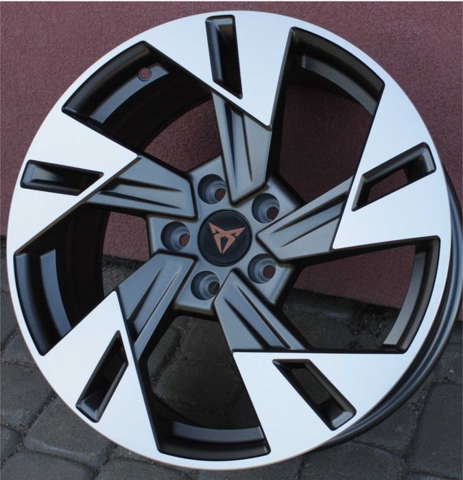 Fabrycznie nowe alufelgi 18 5x112 audi Q3 S4 Mercedes E Seat Skoda VW