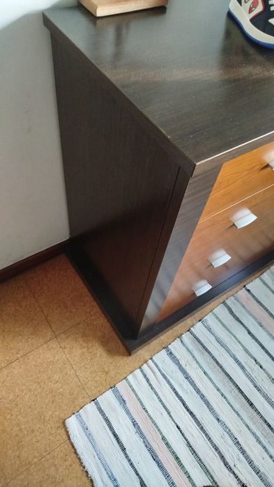 Cómoda madeira 4 gavetas