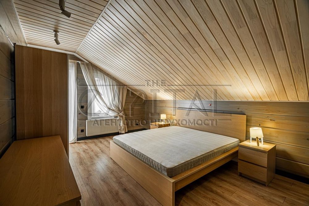 Оренда будинку з басейном у Київ Riverside Family Club