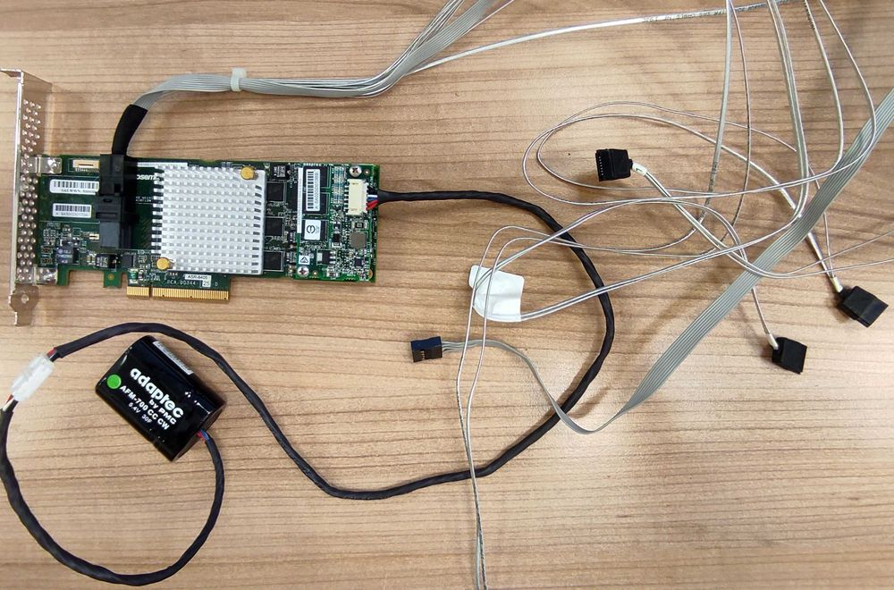 Kontroler RAID Adaptec ASR-8405