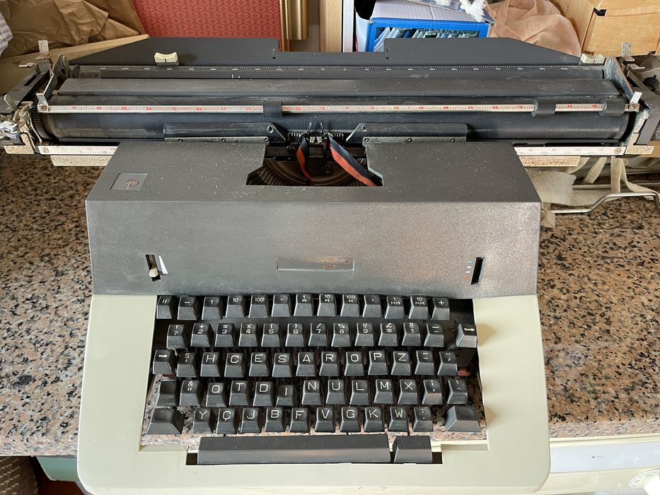 Maquina escrever antiga