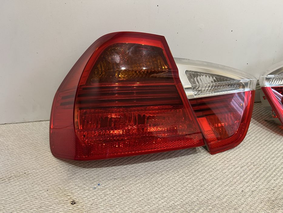 Комплект задніх ліхтарів BMW E90 седан (дорестайлінг, 2005-2008) стопи БМВ
