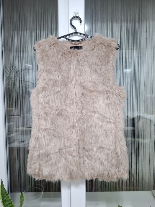 Жилет из искусственного меха