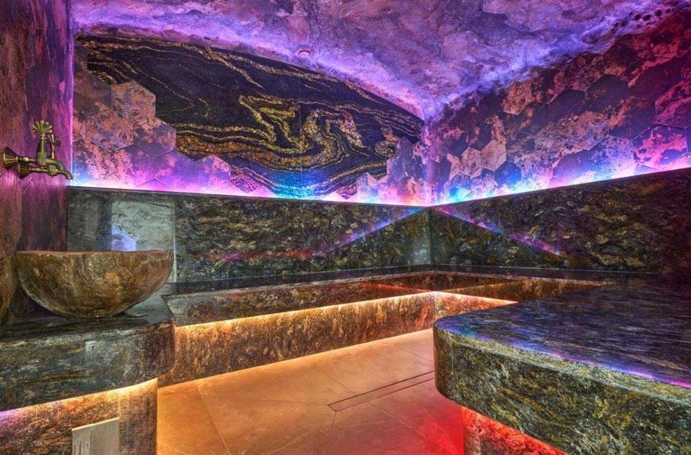 Сучасний апарт-готель у Буковелі Fomich Residence