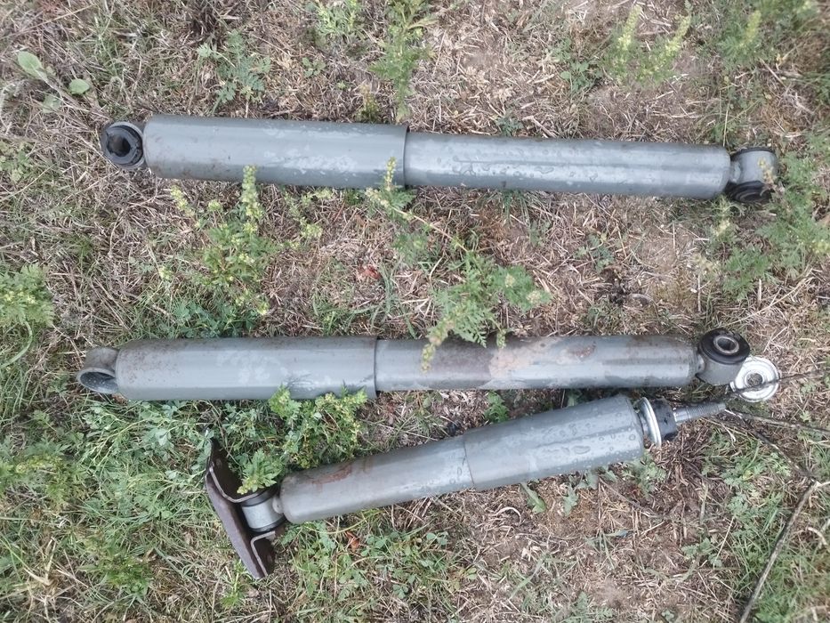 Продам амартізатори 2101-7